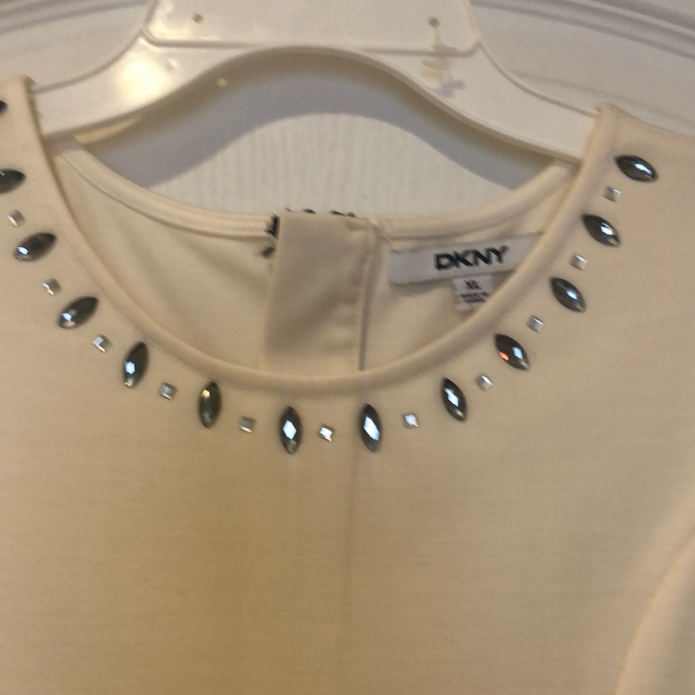 Dress - Picture 2 of 5